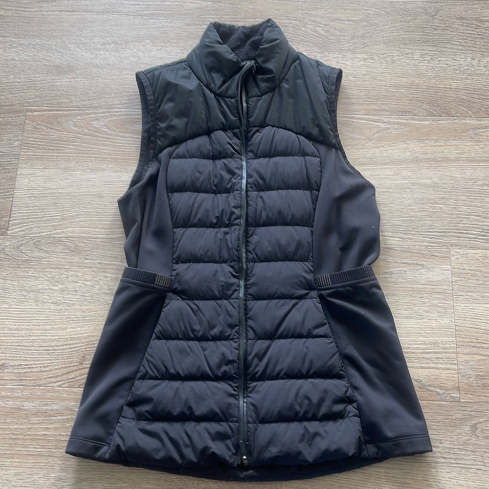 Lululemon Black Puffer Vest